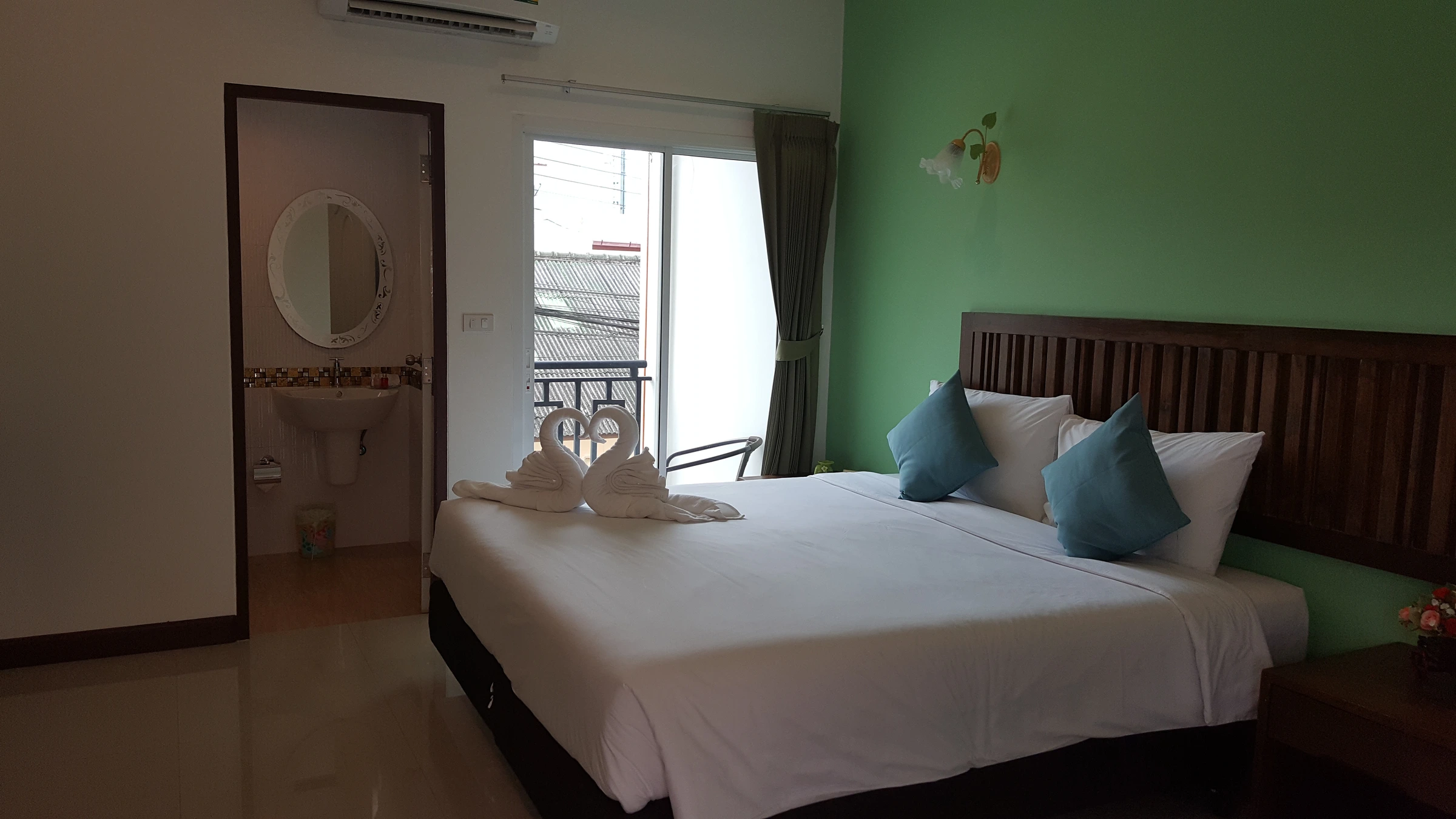Triple Room